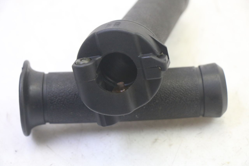 photo de THROTTLE GRIP PEUGEOT TWEET PRO EFI 4T 50 (2021 - 2022)