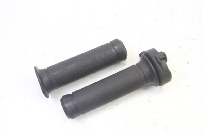 photo de THROTTLE GRIP PEUGEOT TWEET PRO EFI 4T 50 (2021 - 2022)