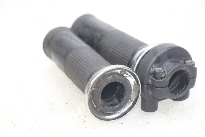 photo de THROTTLE GRIP PIAGGIO VESPA LXV 125 (2006 - 2009)