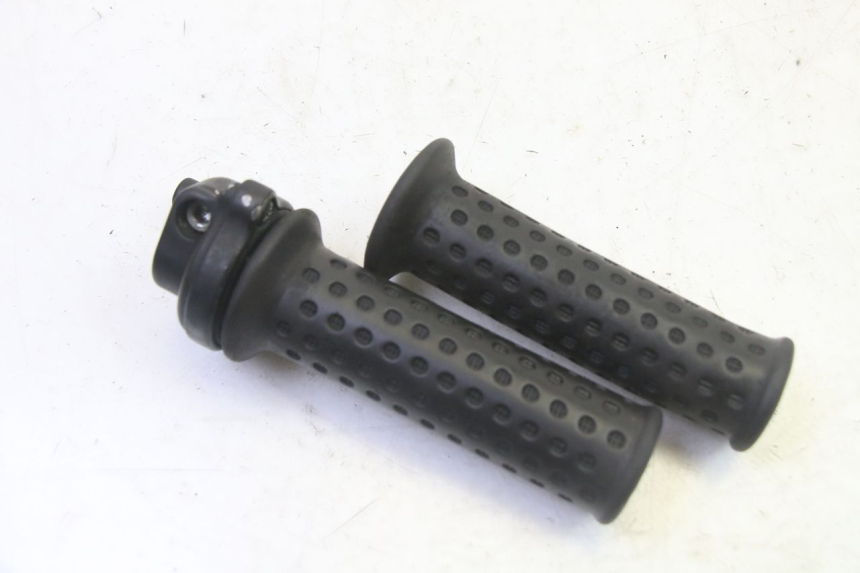 photo de THROTTLE GRIP PIAGGIO VESPA S 2T 50 (2007 - 2014)