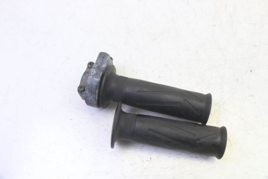 photo de THROTTLE GRIP YAMAHA X-MAX XMAX 250 (2006 - 2009)