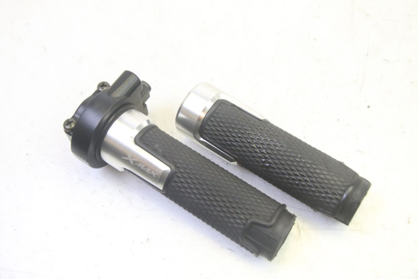 photo de THROTTLE GRIP YAMAHA XMAX X-MAX 125 (2006 - 2009) - Main view