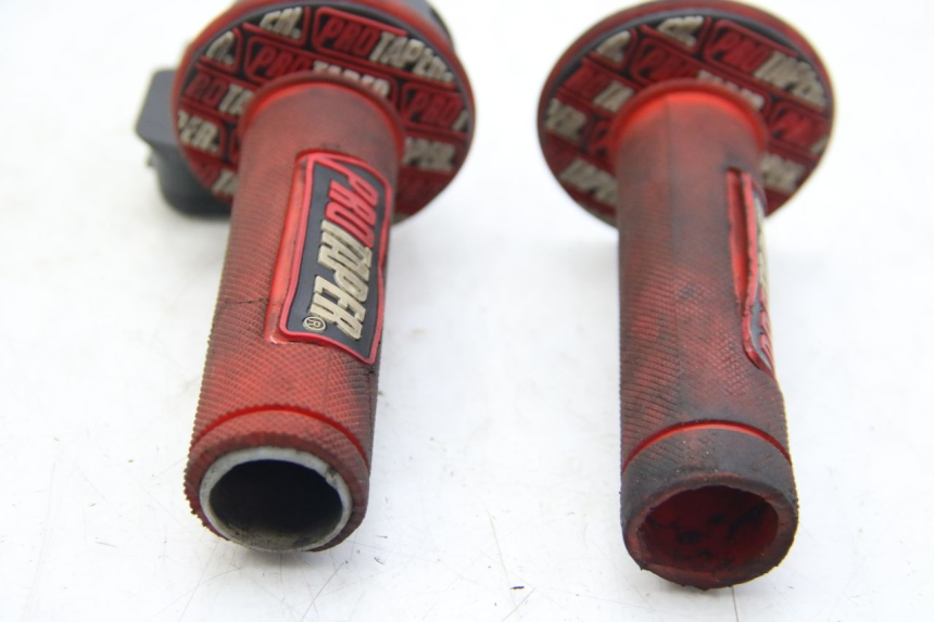 photo de THROTTLE GRIP PEUGEOT XP6 50 (1997 - 2003)