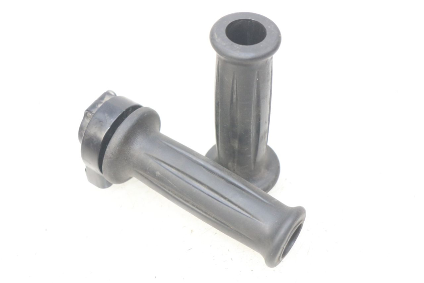 photo de THROTTLE GRIP YAMAHA D'ELIGHT DELIGHT 115 (2013 - 2017)