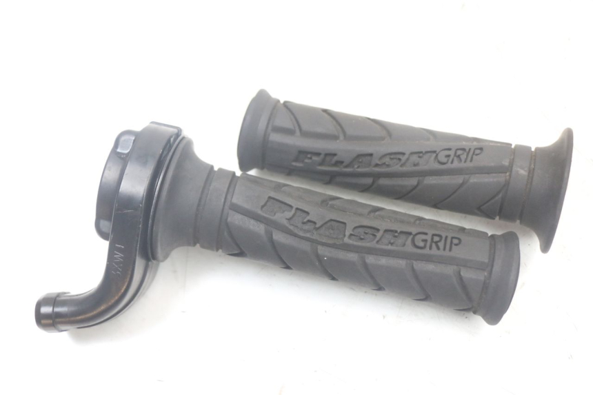 photo de THROTTLE GRIP YAMAHA FJ 3CX 1200 (1986 - 1996)