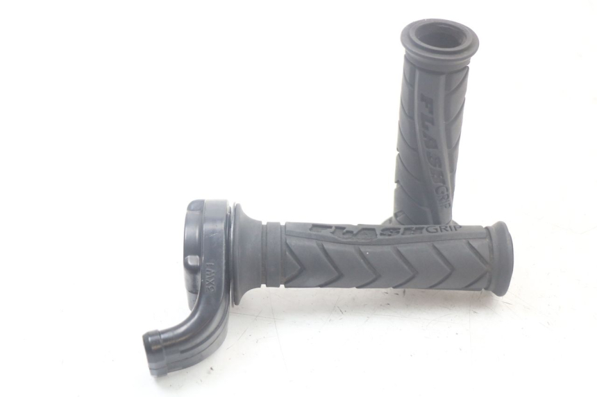 photo de THROTTLE GRIP YAMAHA FJ 3CX 1200 (1986 - 1996)