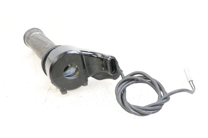 photo de THROTTLE GRIP YAMAHA FJR ABS 1300 (2006 - 2012)