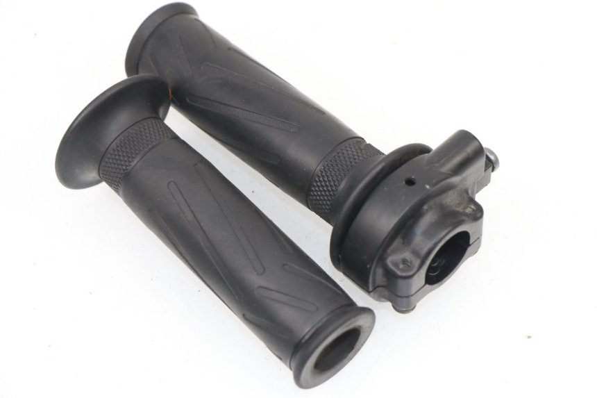 photo de THROTTLE GRIP YAMAHA X-CITY XCITY 125 (2007 - 2008)