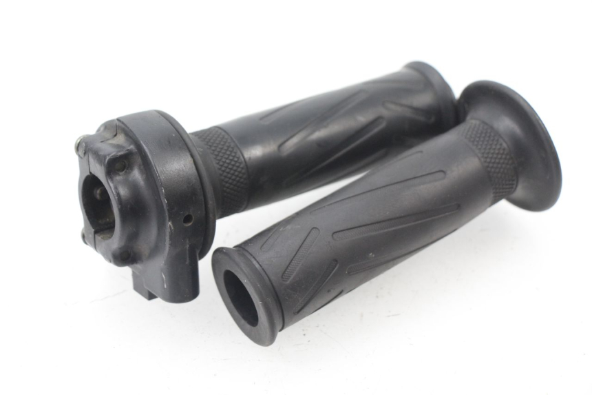 photo de THROTTLE GRIP YAMAHA XMAX X-MAX 125 (2006 - 2009)