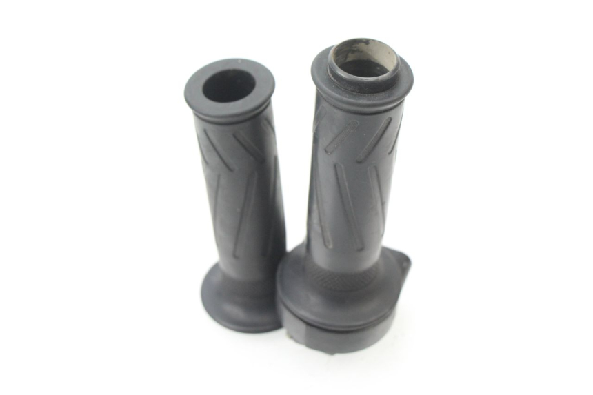 photo de THROTTLE GRIP YAMAHA XMAX X-MAX 125 (2006 - 2009)