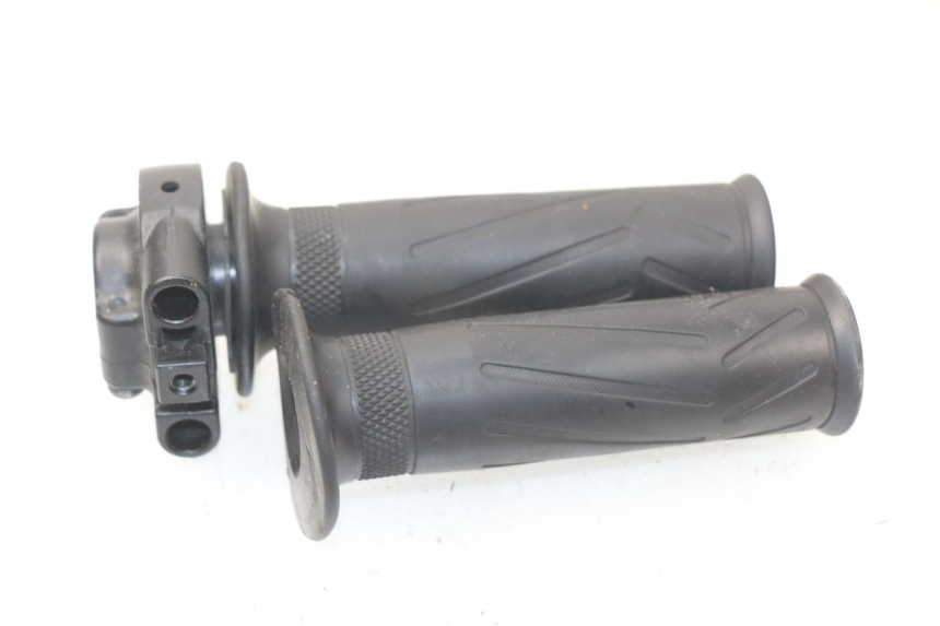 photo de THROTTLE GRIP YAMAHA XMAX X-MAX 125 (2006 - 2009)