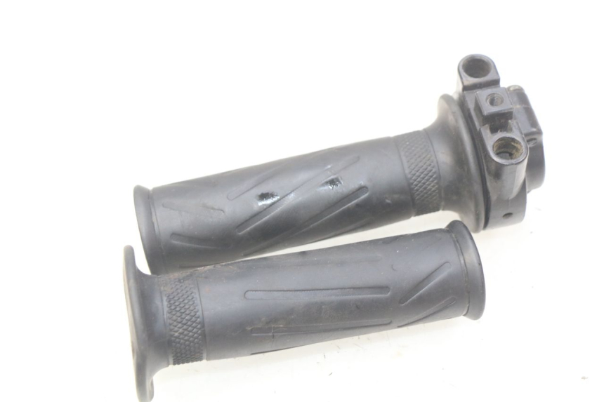 photo de THROTTLE GRIP YAMAHA XMAX X-MAX 125 (2006 - 2009)