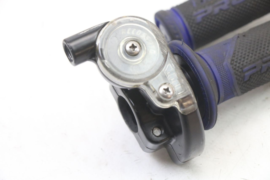 photo de THROTTLE GRIP YAMAHA YZ 125 (2006 - 2016)