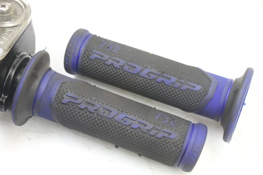 photo de THROTTLE GRIP YAMAHA YZ 125 (2006 - 2016)