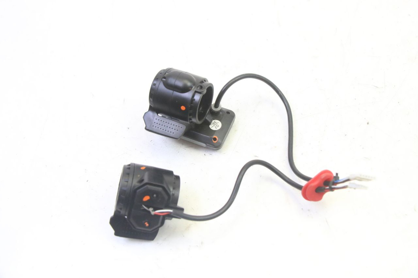 photo de THROTTLE GRIP MOOVWAY Z8 1