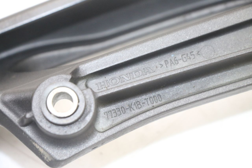 photo de RIGHT GRAB RAIL  HONDA FORZA 125 (2021 - 2025)