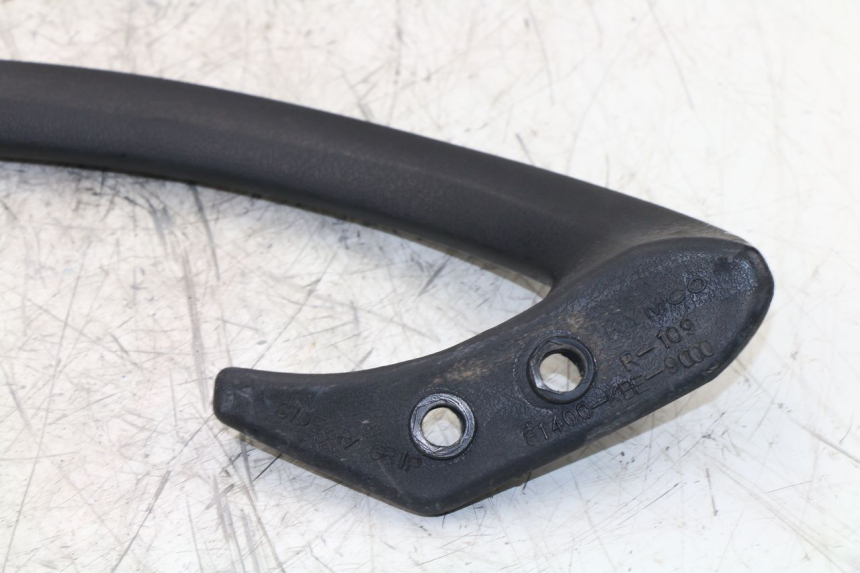 photo de RIGHT GRAB RAIL  KYMCO SPACER 50 (1998 - 2009)