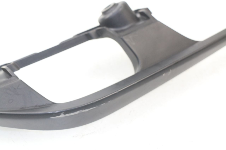 photo de RIGHT GRAB RAIL  MBK EVOLIS 125 (2014 - 2018)