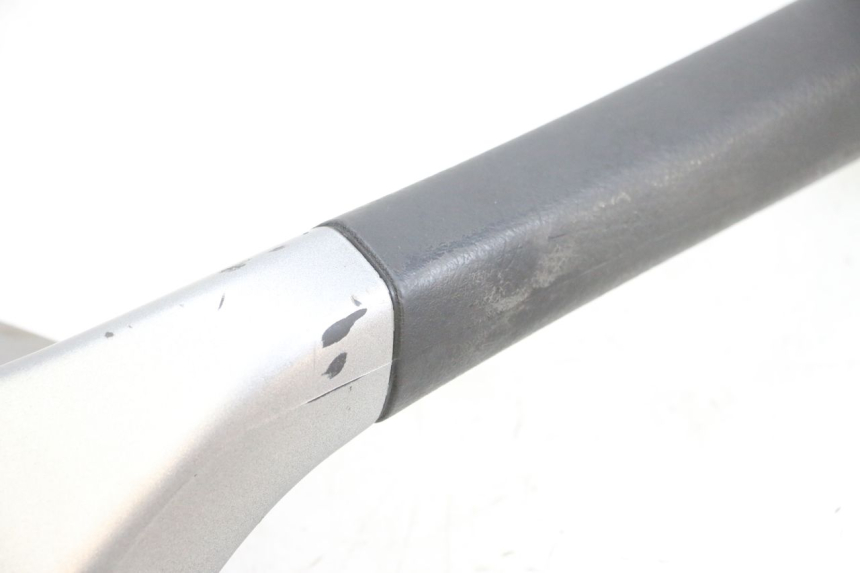 photo de RIGHT GRAB RAIL  PIAGGIO MP3 125 (2006 - 2014)