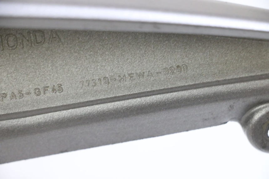 photo de RIGHT GRAB RAIL  HONDA NTV DEAUVILLE ABS 700 (2007 - 2016)