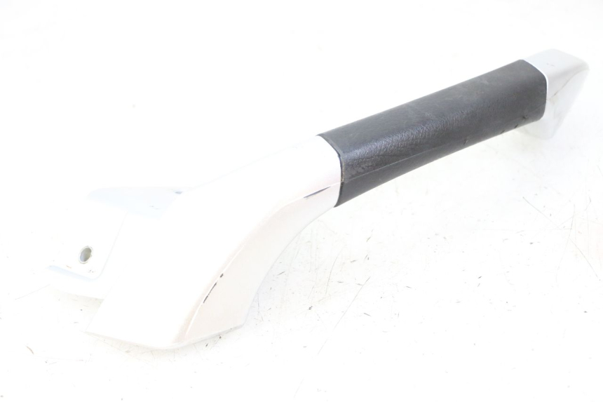 photo de RIGHT REAR HANDLEBAR PIAGGIO MP3 LT 400 (2007 - 2012)