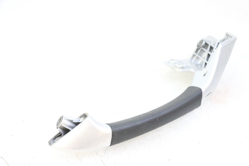 photo de RIGHT REAR HANDLEBAR PIAGGIO MP3 LT 400 (2007 - 2012)