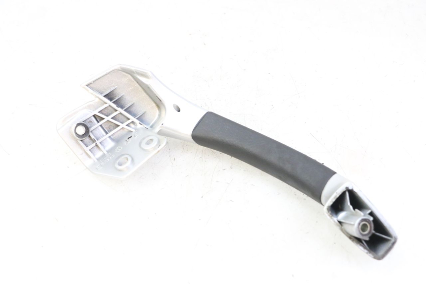photo de RIGHT REAR HANDLEBAR PIAGGIO MP3 LT 400 (2007 - 2012)