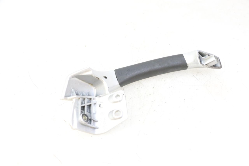 photo de RIGHT REAR HANDLEBAR PIAGGIO MP3 LT 400 (2007 - 2012)
