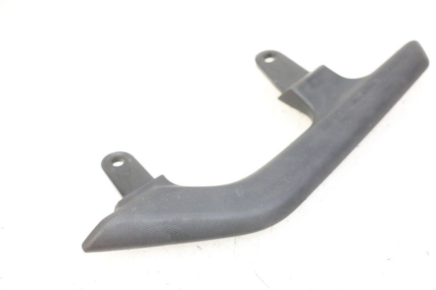 photo de RIGHT GRAB RAIL  YAMAHA XJ6 ABS 600 (2008 - 2016)