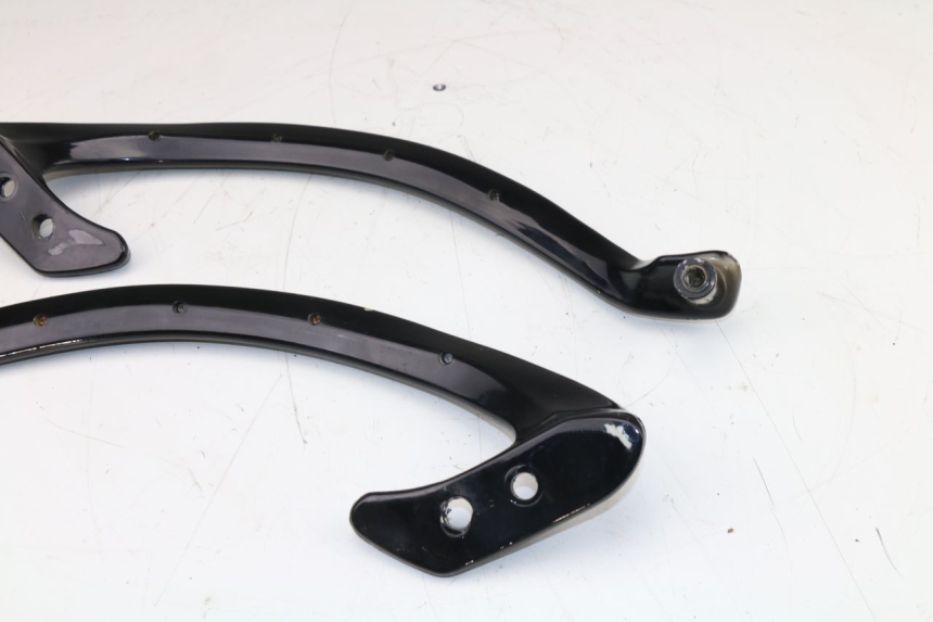 photo de GRAB RAIL  FALCONBIKE F-125 125 (2007 - 2012)