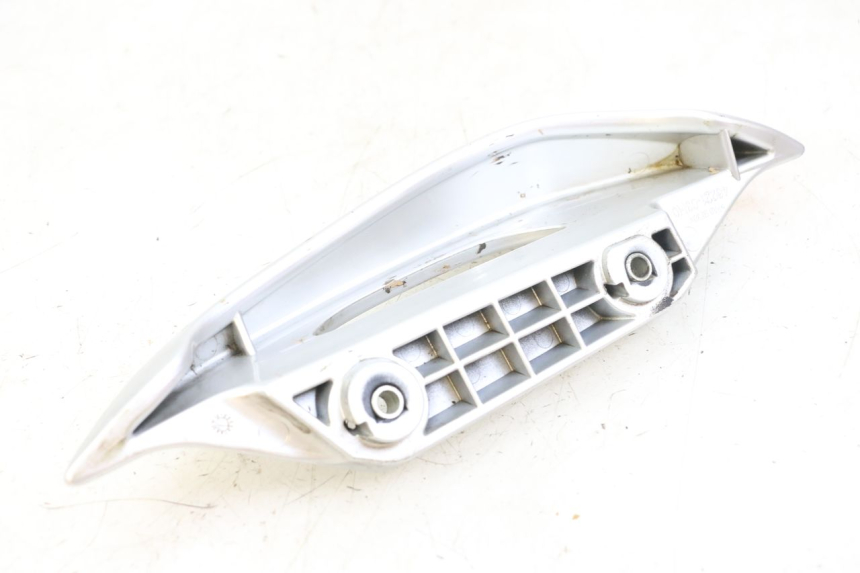 photo de LEFT REAR HANDLEBAR SUZUKI BURGMAN 125 (2007 - 2014)