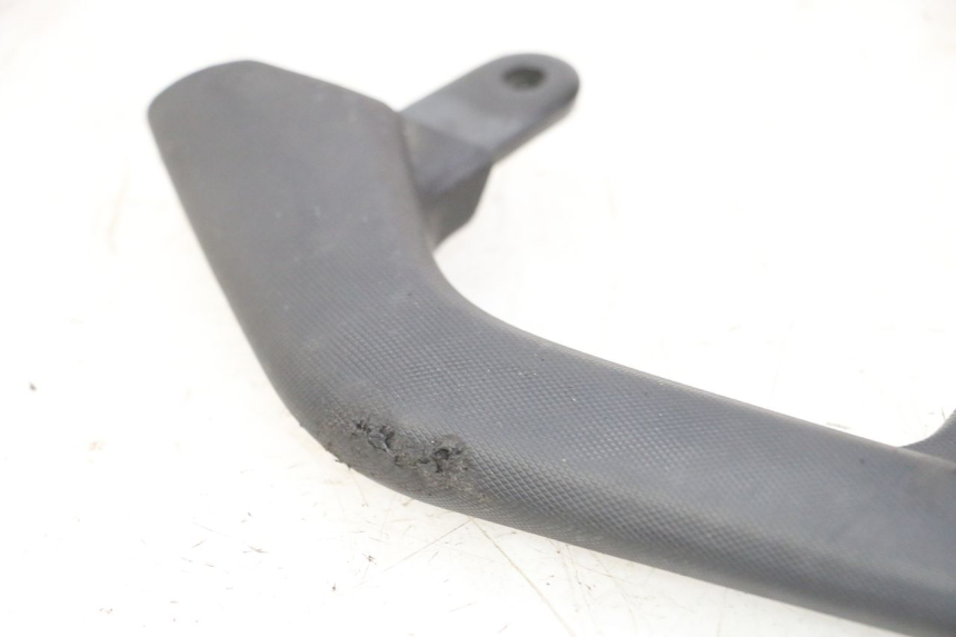photo de LEFT GRAB RAIL  YAMAHA XJ6 ABS 600 (2008 - 2016)
