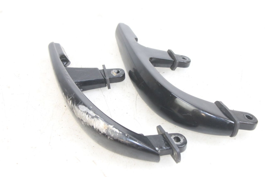 photo de LEFT REAR HANDLEBAR YAMAHA X-MAX XMAX 250 (2006 - 2009)