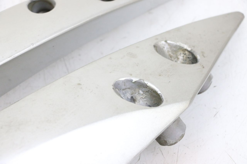 photo de GRAB RAIL JM MOTORS GTS 125 (2015 - 2019) - Fixing points details