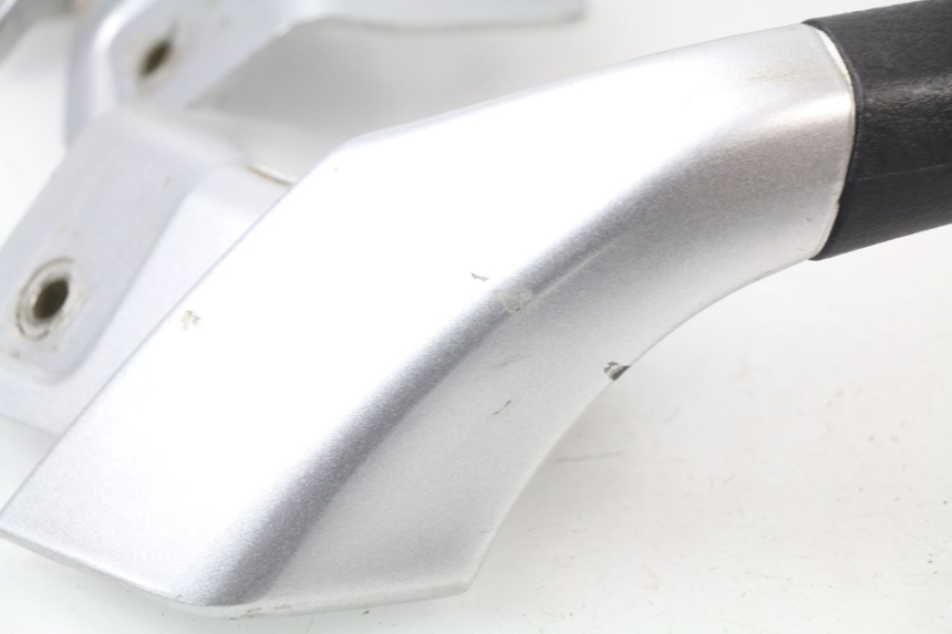 photo de REAR HANDLEBARS PIAGGIO MP3 LT 400 (2007 - 2012)