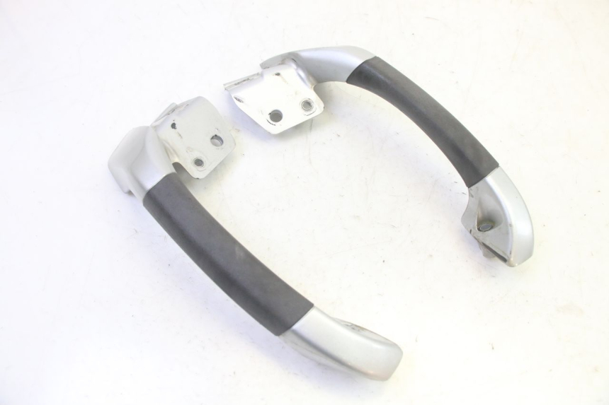 photo de GRAB RAIL PIAGGIO MP3 RL 250 (2007 - 2010) - Main view