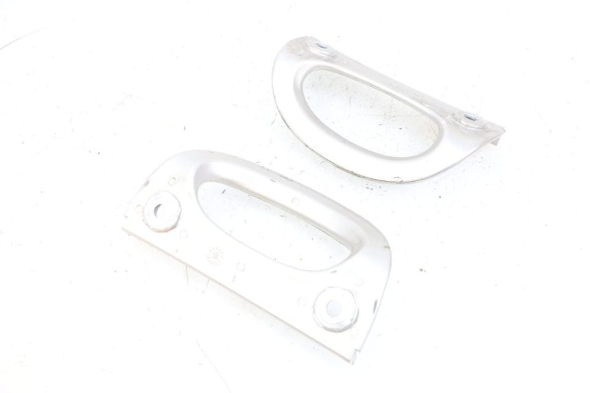 photo de GRAB RAIL YAMAHA NEO'S NEOS 2T 50 (1998 - 2007) - Fixing points details