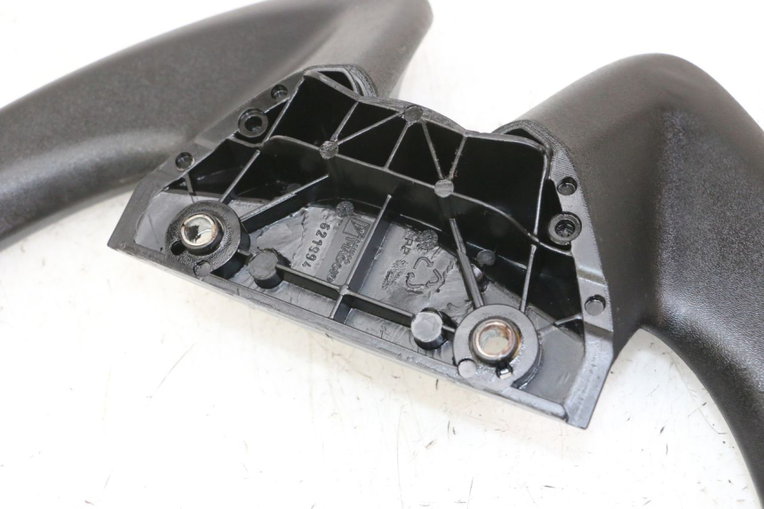 photo de GRAB RAIL  PIAGGIO FLY 2T 50 (2004 - 2017)