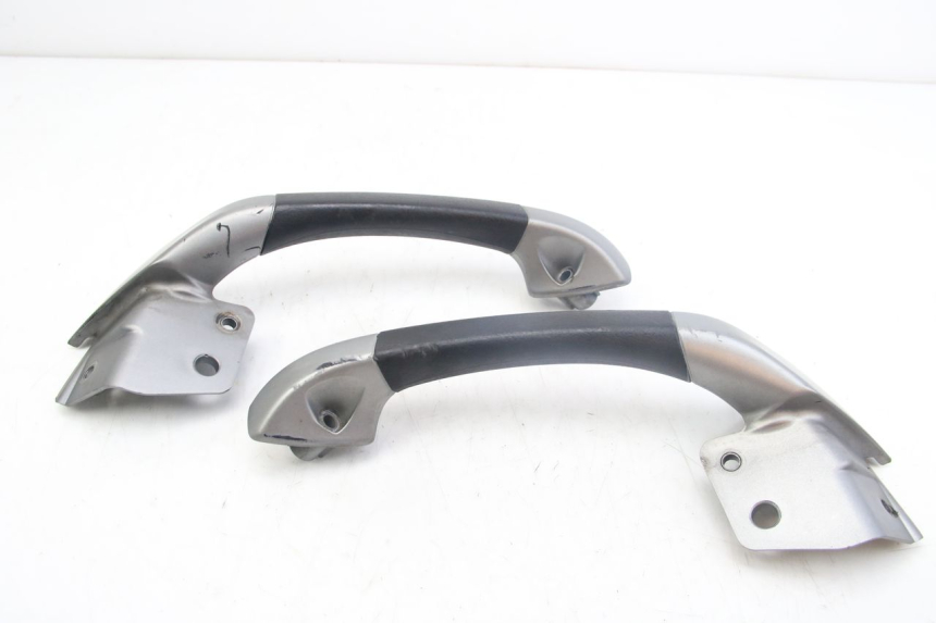 photo de REAR HANDLEBARS PIAGGIO MP3 125 (2006 - 2014)