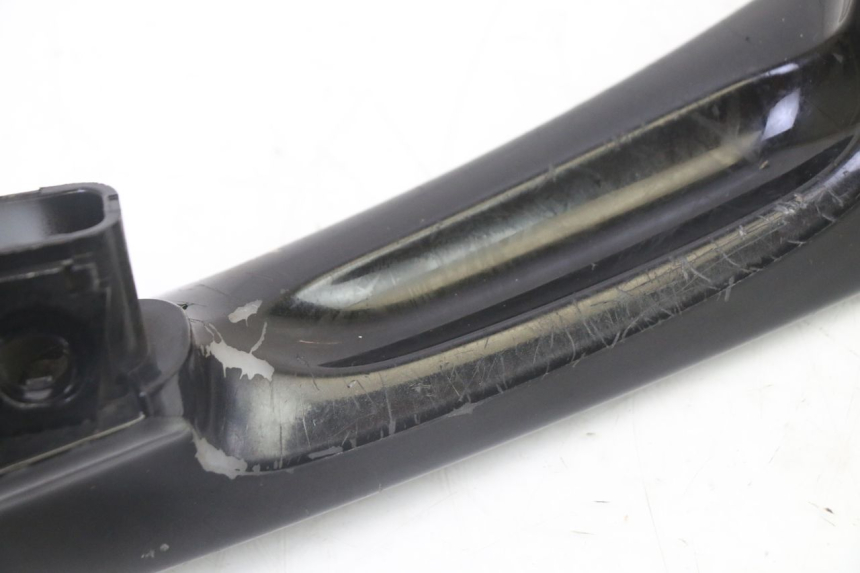 photo de GRAB RAIL PEUGEOT SATELIS 125 (2013 - 2018)