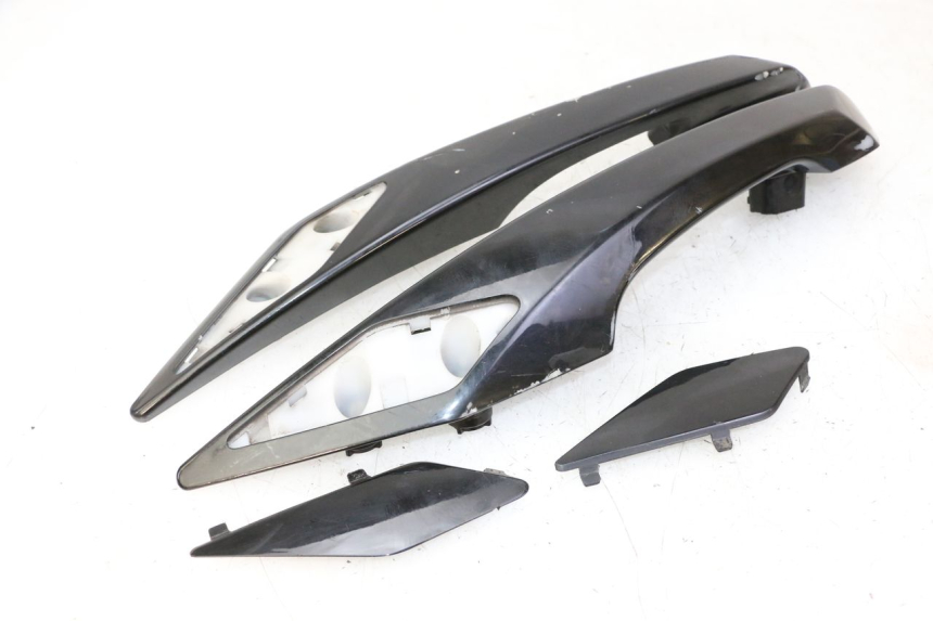 photo de REAR HANDLEBARS PEUGEOT SATELIS 125 (2010 - 2012)