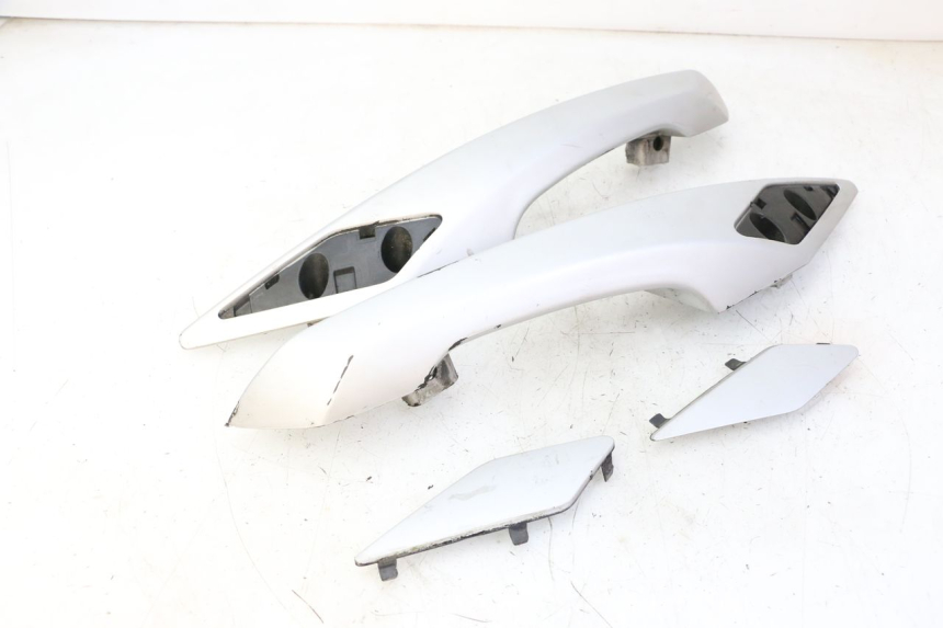 photo de REAR HANDLEBARS PEUGEOT SATELIS 125 (2006 - 2009)