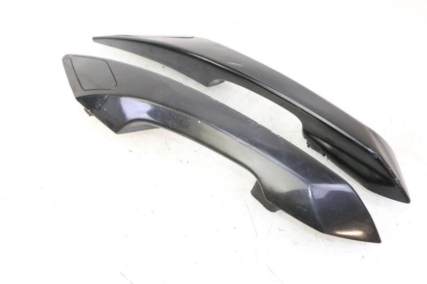 photo de GRAB RAIL PEUGEOT SATELIS 125 (2013 - 2018)