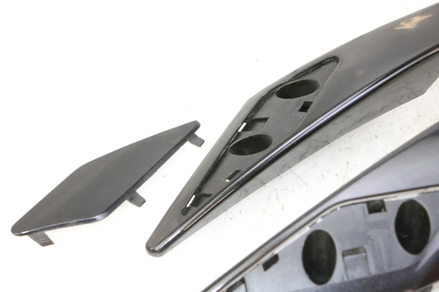 photo de GRAB RAIL PEUGEOT SATELIS 125 (2013 - 2018)