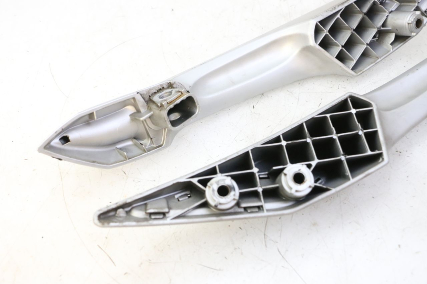 photo de REAR HANDLEBARS PEUGEOT SATELIS 125 (2006 - 2009)