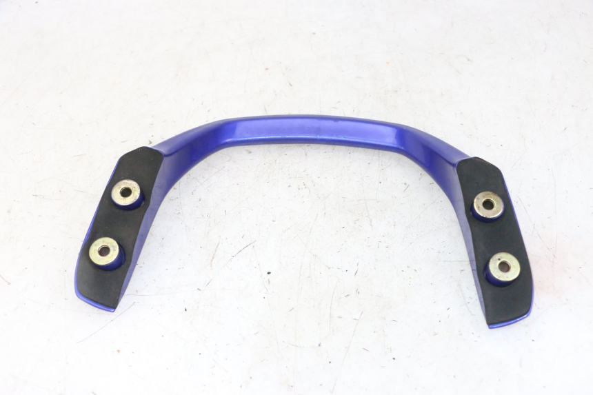 photo de GRAB RAIL YAMAHA FZS FAZER 600 (2001 - 2003)