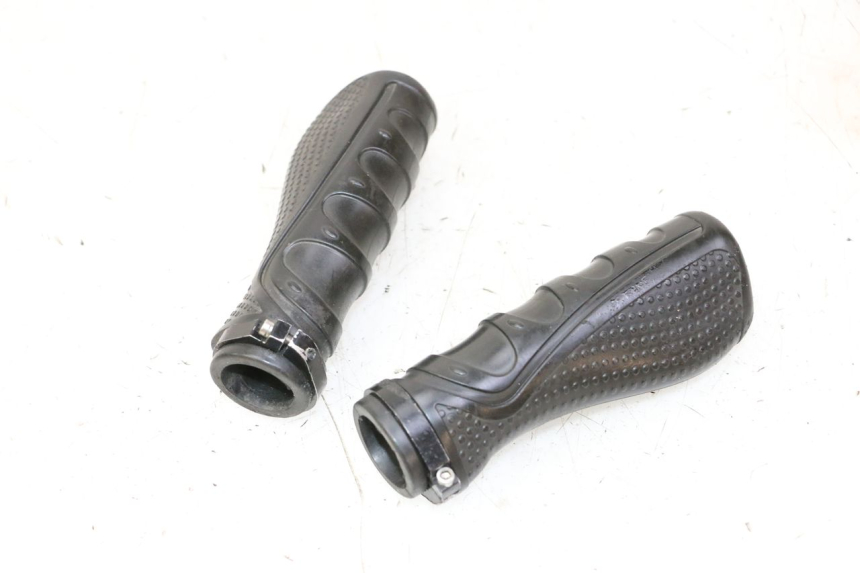 photo de HANDLEBAR GRIP HITWAY H5 1
