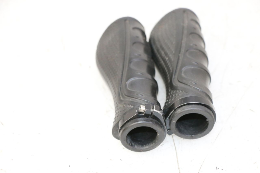 photo de HANDLEBAR GRIP HITWAY H5 1
