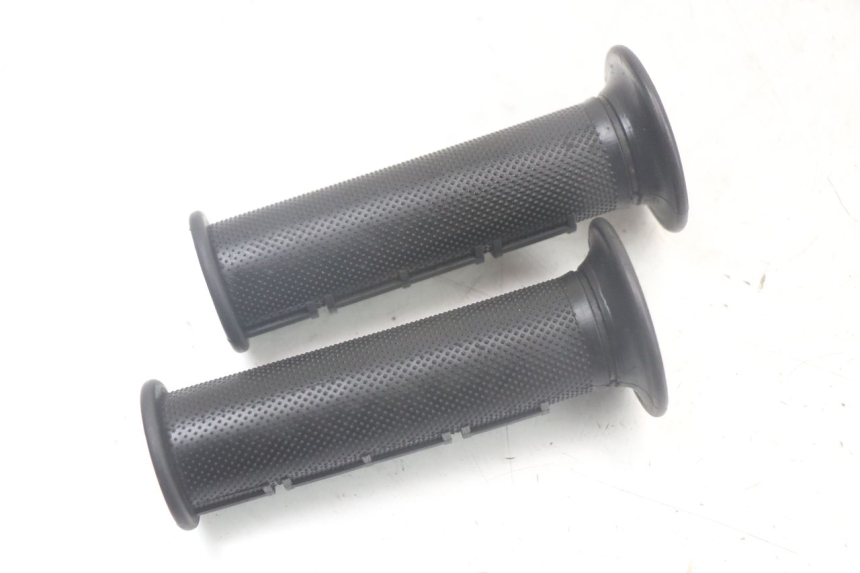 photo de HANDLEBAR GRIP HYTRACK ST 170 (2020 - 2024)