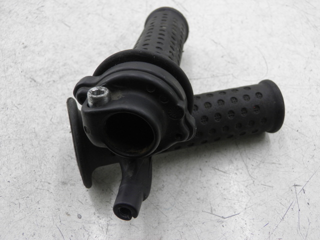 photo de HANDLEBAR GRIP PIAGGIO X9 EVOLUTION 125 (2003 - 2007)